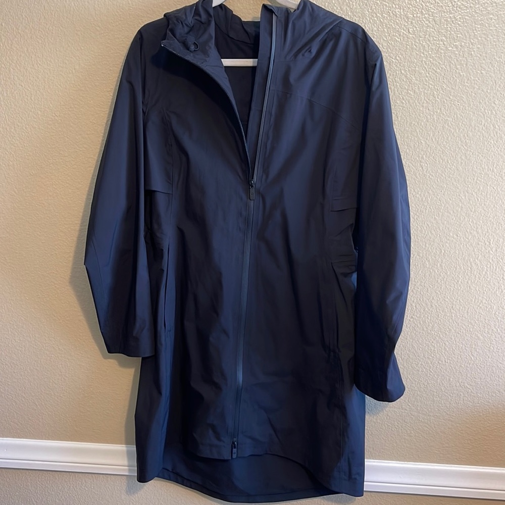 Lululemon rain jacket